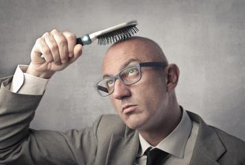 Problemas para falta e até excesso de cabelos! Problemas masculinos com cabelos