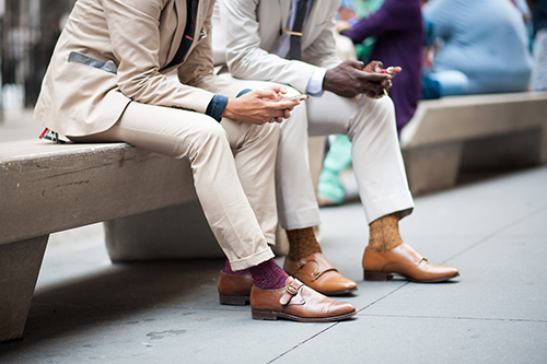 Sapatos monk strap são uma excelente opção para a moda masculina! Como combinar sapatos monk strap