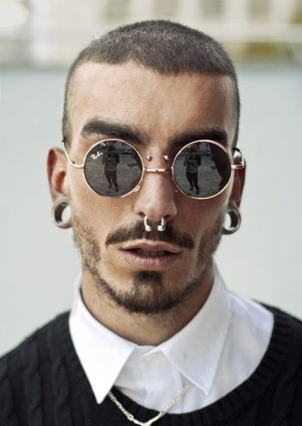 Piercing no nariz