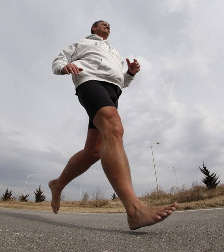 Rick Roeber - Barefoot Runner - Já percorreu mais de 13.000 milhas descalço
