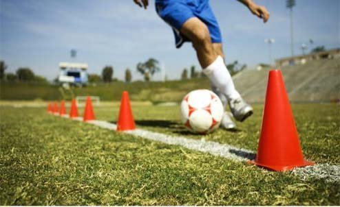 Treinando futebol