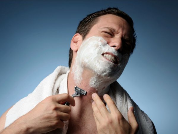 Complicações de fazer barba