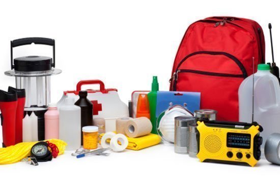 Como fazer um kit completo de sobrevivência