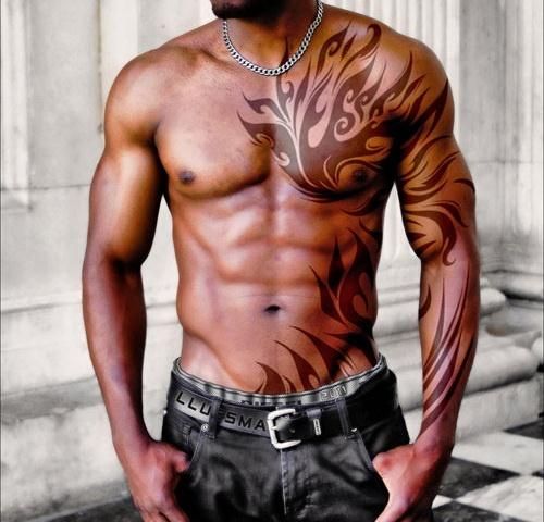 Tatuagem na pele negra