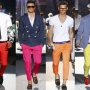 Como combinar calça colorida com seu estilo?