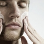Pode esfoliar pele com acne?